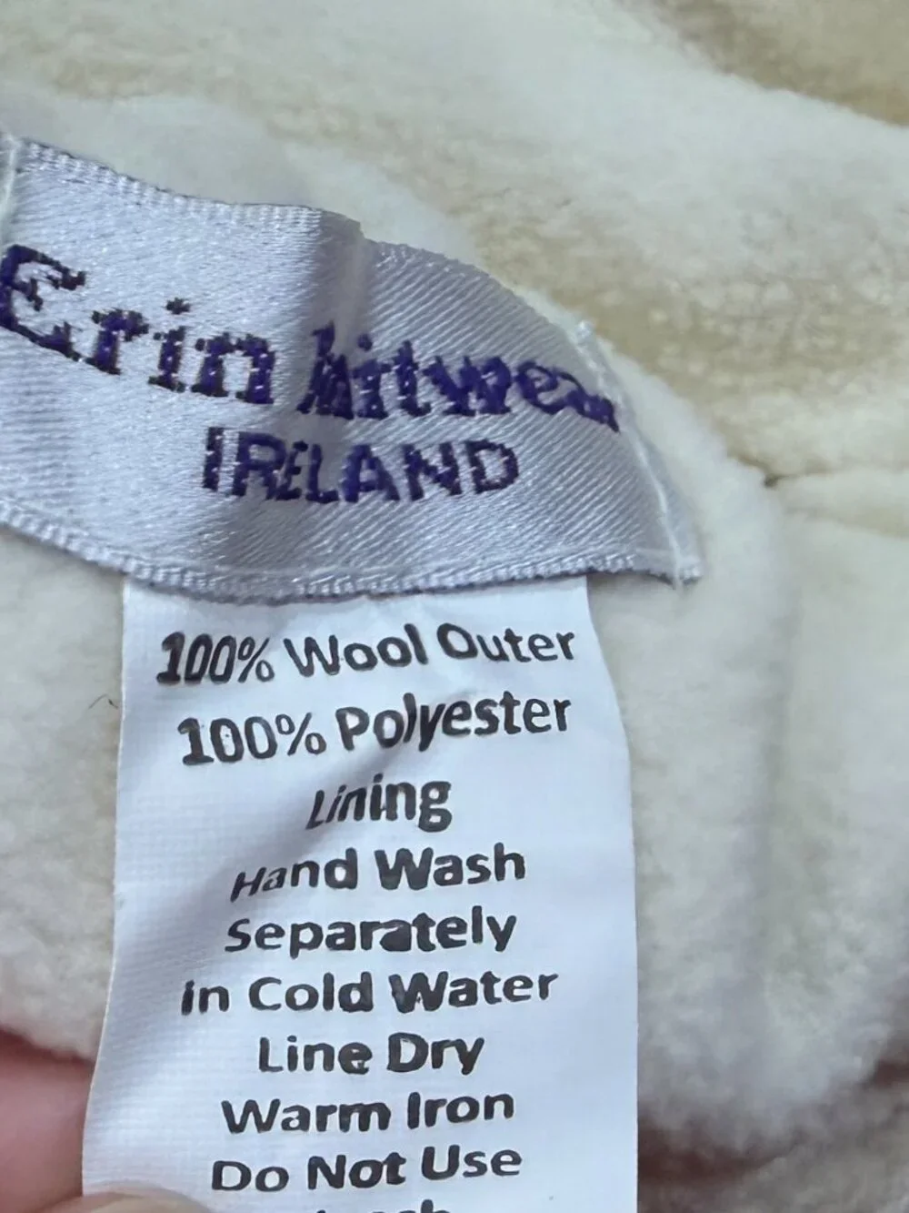 NWT Erin Knitwear Traditional Irish Hat Beanie Wool Knit Fleece Lined Celtic NEW